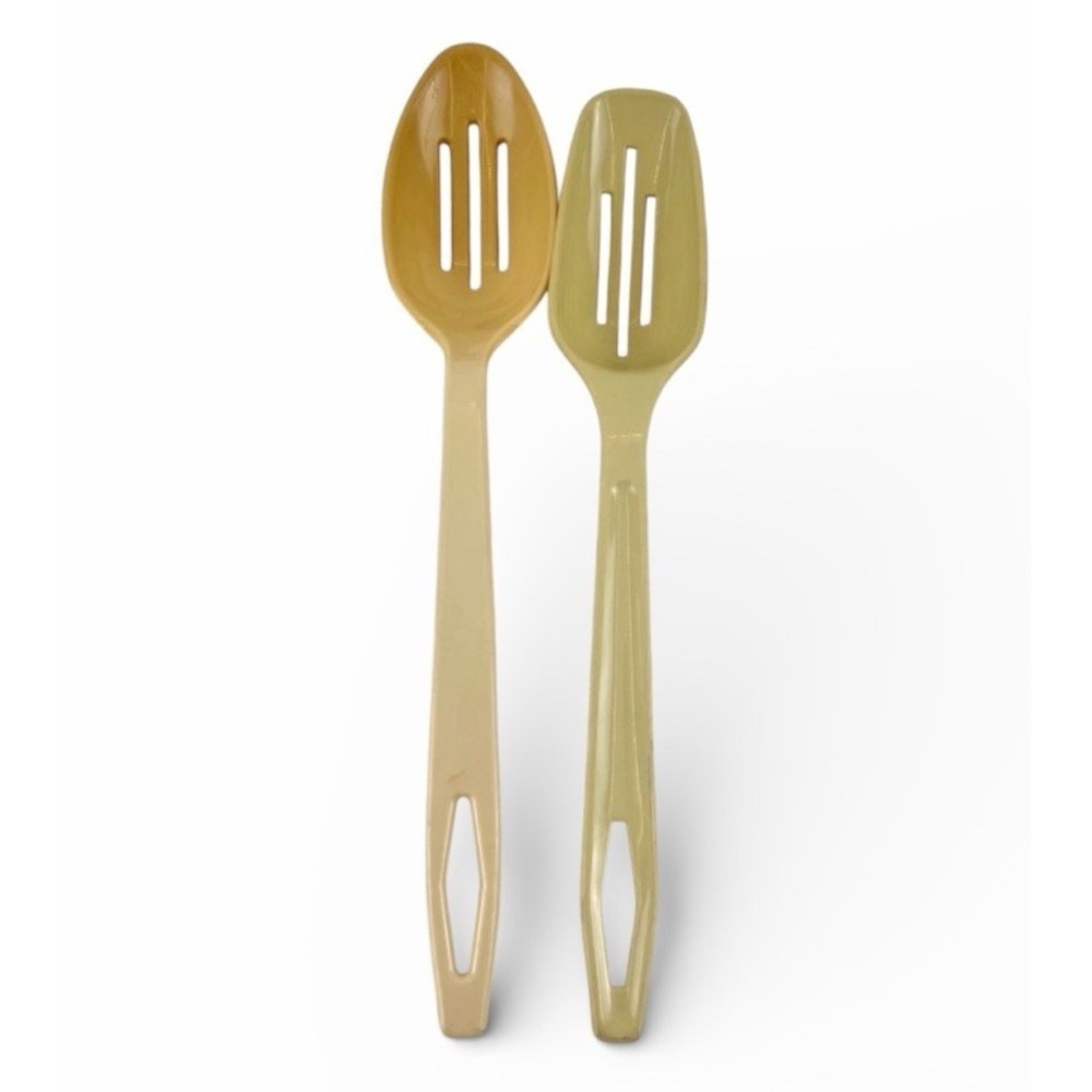 Vintage Tailor Made Products & King-Kraft Slotted Serving Spoons Tan Green Set 2